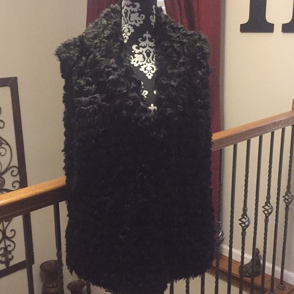 JW Jackets & Blazers - Faux Fur Vest